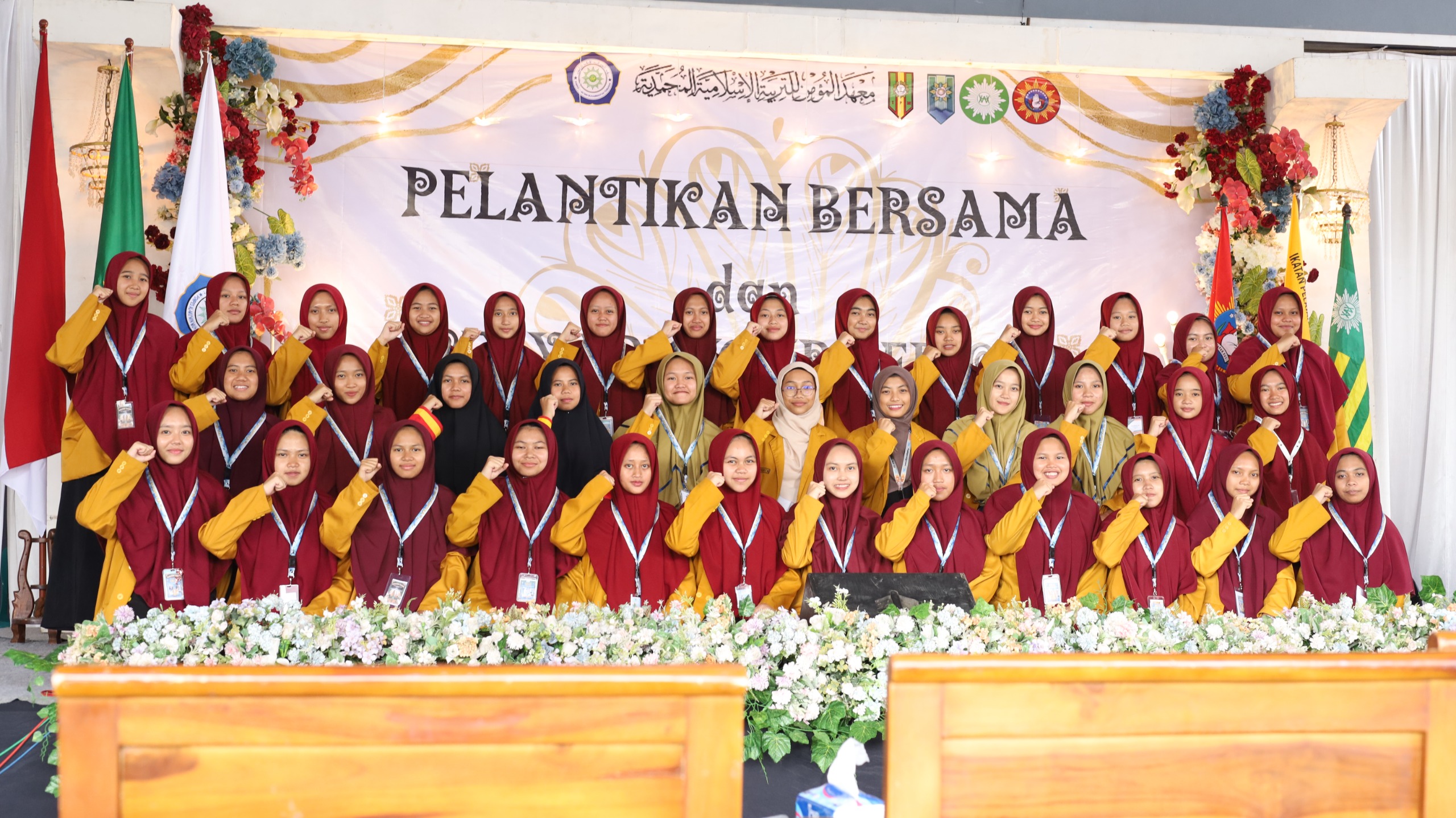 Slide kegiatan santri 1